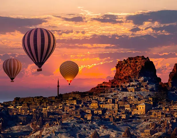 KAPADOKYA (GÜZEL ATLAR ÜLKESİ)